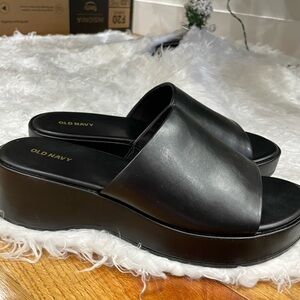 Old Navy Women's Black Slide Sandals